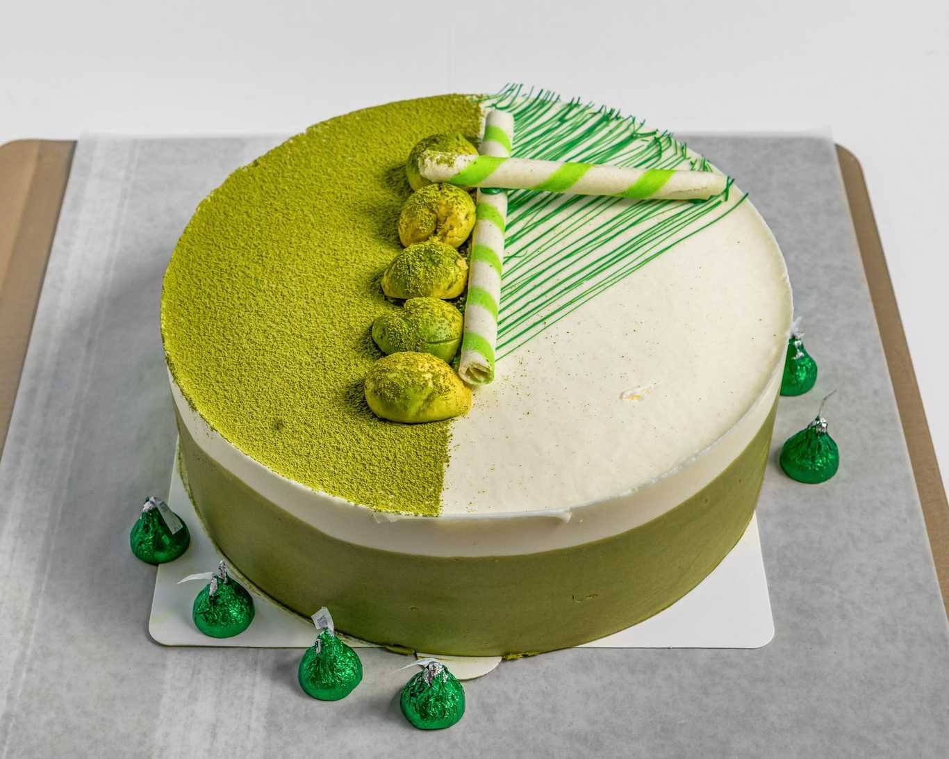 K20. Matcha Red Bean Mousse